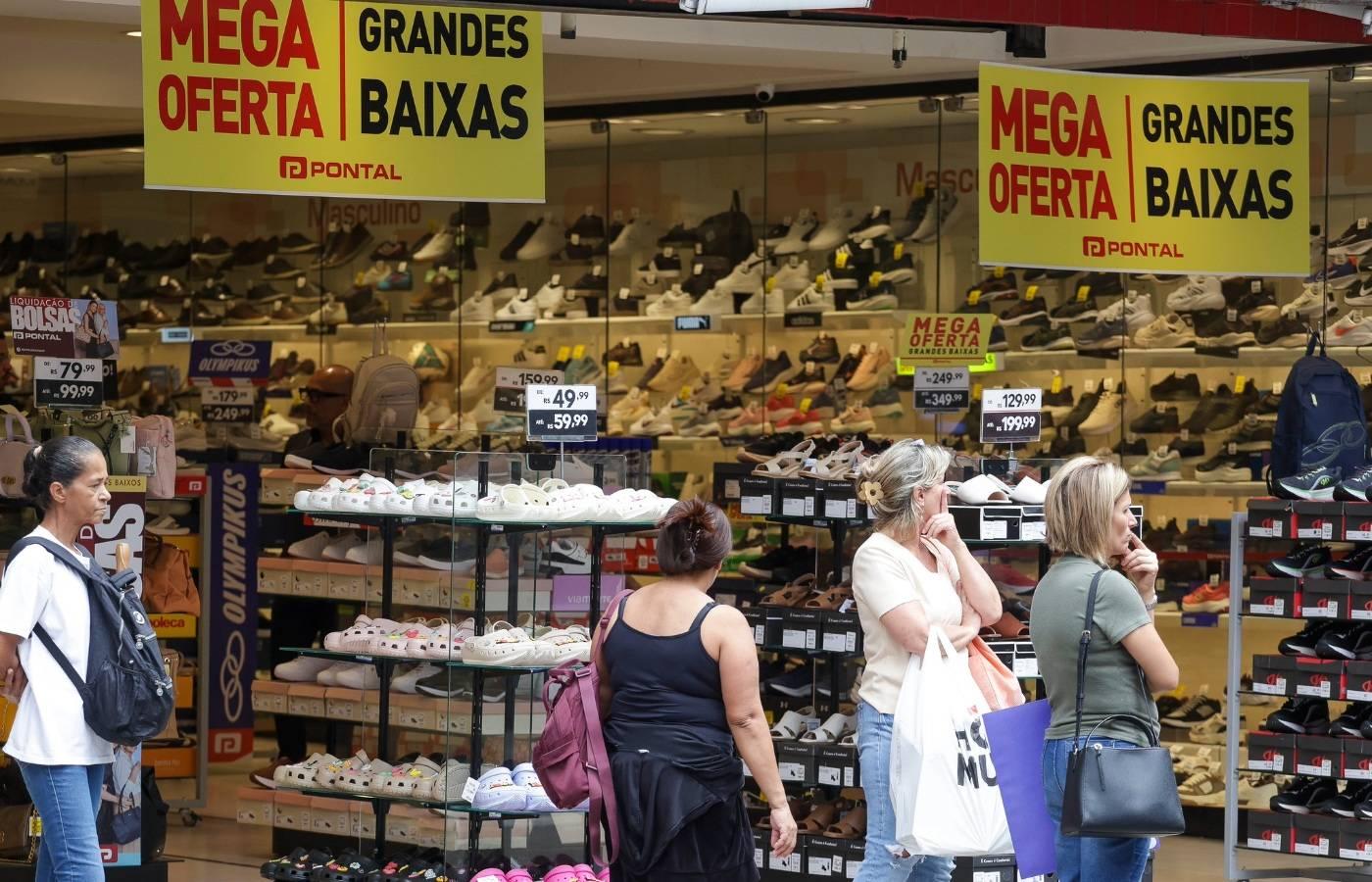 PEC que acaba com escala 6x1 começa a tramitar no Senado