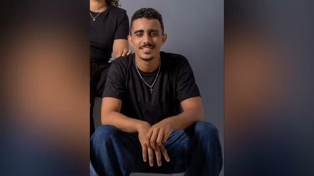 Família se despede de estudante de Jornalismo morto em atropelamento